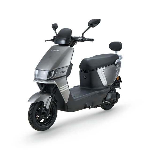 Revoo A12 Electric Scooter or E-Bike with free helmet